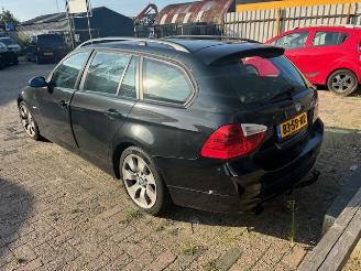 BMW 3-serie 320 i picture 3