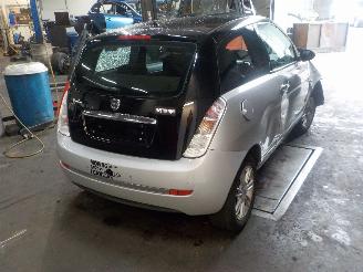 Lancia Ypsilon Ypsilon (843) Hatchback 1.2 (188.A.4000) [44kW]  (10-2003/12-2011) picture 3