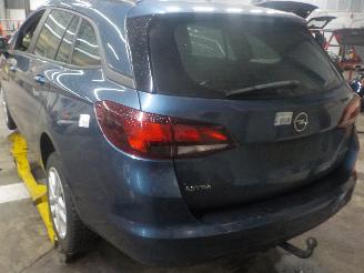 Opel Astra Astra K Sports Tourer Combi 1.6 CDTI 110 16V (B16DTU) [81kW]  (11-2015=
/12-2022) picture 4