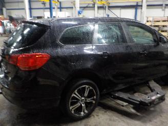 Opel Astra Astra J Sports Tourer Combi 1.6 Turbo 16V (A16LET) [132kW]  (10-2010/0=
4-2016) picture 3