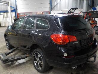 Opel Astra Astra J Sports Tourer Combi 1.6 Turbo 16V (A16LET) [132kW]  (10-2010/0=
4-2016) picture 4