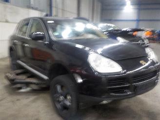 Porsche Cayenne Cayenne (9PA) SUV 4.5 S V8 32V (M48.00) [250kW]  (09-2002/09-2007) picture 2