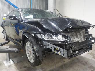 Jaguar XE XE Sedan 2.0 D E-Performance 16V (204DTD(AJ20D4)) [120kW]  (03-2015/..=
=2E) picture 2