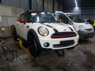 Mini Mini Mini (R56) Hatchback 1.6 16V Cooper (N12-B16A) [88kW]  (10-2006/02-201=
2) picture 2