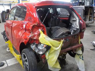 Peugeot 108 108 Hatchback 1.0 12V (1KRFE(CFB)) [51kW]  (05-2014/...) picture 4