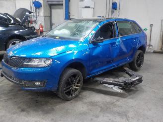 Coche siniestrado Skoda Rapid Rapid Liftback 1.2 TSI (CBZB) [77kW]  (07-2012/05-2015) 2015/1