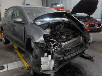 Volkswagen Polo Polo V (6R) Hatchback 1.2 TSI 16V BlueMotion Technology (CJZC(Euro 6))=
 [66kW]  (02-2014/10-2017) picture 2