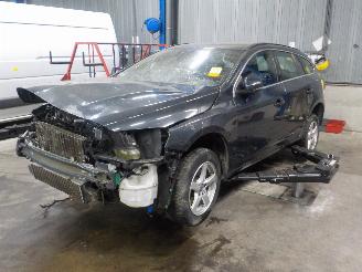 demontáž osobní automobily Volvo V-60 V60 I (FW/GW) Combi 2.0 D4 16V (D4204T5(Euro 6)) [133kW]  (10-2013/12-=
2015) 2015