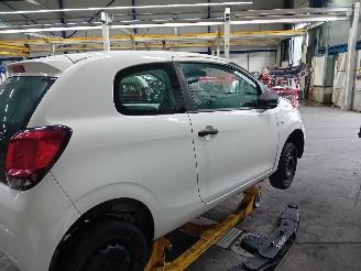 Citroën C1 C1 Hatchback 1.0 Vti 68 12V (1KR-FE(CFB)) [51kW]  (04-2014/04-2018) picture 3