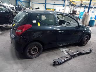 Hyundai I-20 i20 Hatchback 1.2i 16V (G4LA) [57kW]  (09-2008/12-2012) picture 3