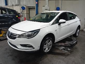 Auto da rottamare Opel Astra Astra K Hatchback 5-drs 1.6 CDTI 110 16V (B16DTU(Euro 6)) [81kW]  (02-=
2016/...) 2018
