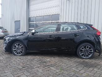 Volvo V-40 V40 (MV) Hatchback 5-drs 2.0 D2 16V (D4204T8(Euro 6b)) [88kW]  (02-201=
5/08-2019) picture 4