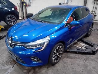 demontáž osobní automobily Renault Clio Clio V (RJAB) Hatchback 5-drs 1.3 TCe 130 16V (H5H-470(H5H-B4)) [96kW]=
  (06-2019/...) 2020