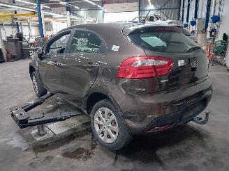 Kia Rio Rio III (UB) Hatchback 1.2 CVVT 16V (G4LA5) [63kW]  (09-2011/12-2017) picture 4