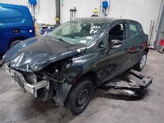Uttjänta bilar auto Renault Clio Clio IV (5R) Hatchback 5-drs 1.5 Energy dCi 90 FAP (K9K-608(K9K-B6)) [=
66kW]  (11-2012/08-2021) 2014/0
