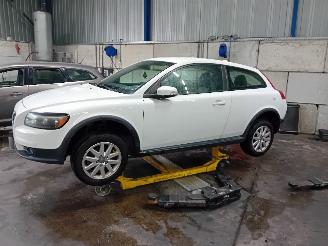 Uttjänta bilar auto Volvo C-30 C30 (EK/MK) Hatchback 3-drs 1.6 16V (B4164S3) [74kW]  (10-2006/12-2012=
) 2008/4