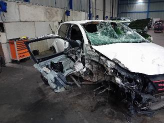 Volkswagen Polo Polo V (6R) Hatchback 1.4 GTI 16V (CAVE(Euro 5)) [132kW]  (05-2010/05-=
2014) picture 2