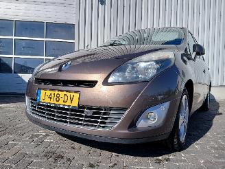 krockskadad bil auto Renault Scenic Grand Scénic III (JZ) MPV 1.4 16V TCe 130 (H4J-700(H4J-A7)) [96kW]  =
(02-2009/12-2016) 2010/7