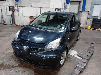 Salvage car Toyota Aygo Aygo (B10) Hatchback 1.0 12V VVT-i (1KR-FE) [50kW]  (07-2005/05-2014) 2008