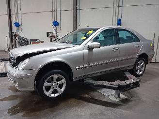 Mercedes C-klasse C (W203) Sedan 1.8 C-180K 16V (M271.946) [105kW]  (05-2002/02-2007) picture 1