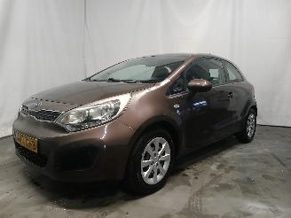 Kia Rio Rio III (UB) Hatchback 1.1 CRDi VGT 12V (D3FA) [55kW]  (09-2011/12-201=
7) picture 3