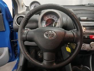 Toyota Aygo Aygo (B10) Hatchback 1.0 12V VVT-i (1KR-FE) [50kW]  (07-2005/05-2014) picture 17