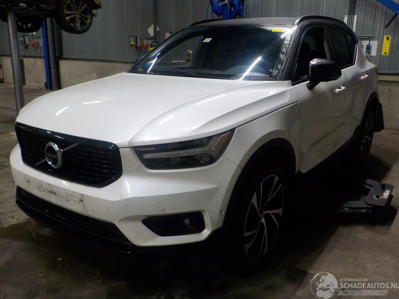 Volvo XC40 XC40 (XZ) 2.0 T4 Geartronic 16V (B4204T47) [140kW]  (09-2018/12-2021)