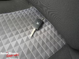 Peugeot 108 1.0 e-VTi Active Airco 5drs picture 15