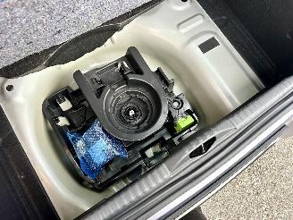 Citroën C3 1.2 PureTech 83pk C-Series - navi - line assist - clima - cruise - apple carpl - 66dkm nap - licht + regensensor picture 73