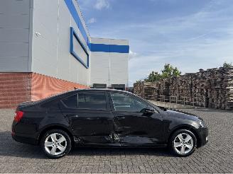 Skoda Octavia 1.6 TDI  81kw  Clima picture 4