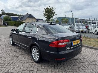Skoda Superb 1.6 TDI 77Kw  Clima - Navi - Euro6 picture 6
