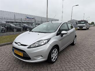 Damaged car Ford Fiesta 1.25 60kw AIRCO 2010/1