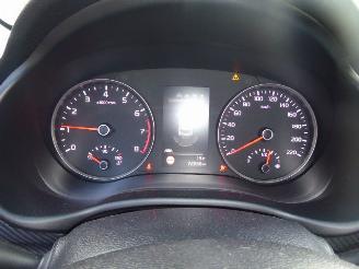 Kia Stonic Drive picture 13