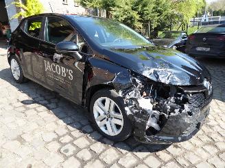 Renault Clio  picture 3