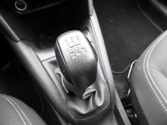 Peugeot 208  picture 12