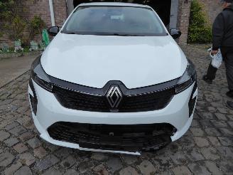 Renault Clio Evolution Hybrid automatic picture 3