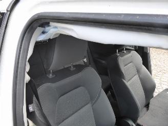 Suzuki Swift GL picture 12