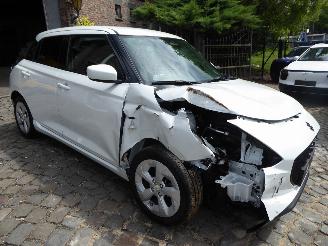 Suzuki Swift GL picture 3