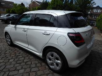 Suzuki Swift GL picture 8