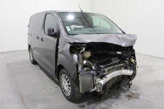 Toyota ProAce CITY picture 2