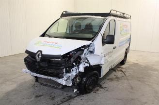 Vrakbiler auto Renault Trafic  2019/10