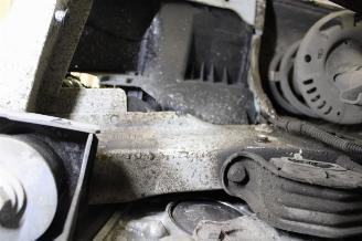 Volkswagen Transporter T6 Kombi picture 17