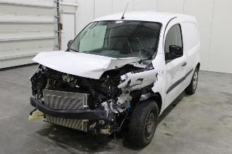 Vaurioauto  passenger cars Nissan Nv250  2021/9