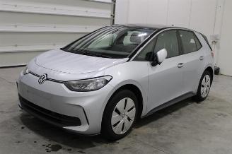 Damaged car Volkswagen ID.3  2023/11