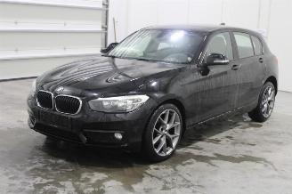 damaged passenger cars BMW 1-serie 116 2016/2