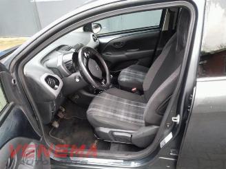 Peugeot 108 108, Hatchback, 2014 1.0 12V VVT-i picture 7