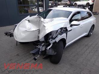 Vrakbiler auto Volkswagen Arteon Arteon Shooting Brake (3HAC), Combi, 2020 2.0 TSI 16V 2025/4