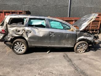 Uttjänta bilar auto Volkswagen Passat DIESEL  - 1600CC - 77KW 2014/2