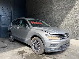 Vrakbiler auto Volkswagen Tiguan (AD1) SUV 2016 1.5 TSI 16V Evo BlueMotion Technology SUV  Benzine 1.495cc 110kW (150pk) FWD 2019/4