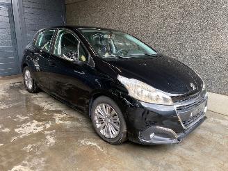 demontáž osobní automobily Peugeot 208 208 (CA/CC/CK/CL) Hatchback 1.2 Vti 12V PureTech Hatchback  Benzine 1.199cc 61kW (83pk) FWD 2019/4